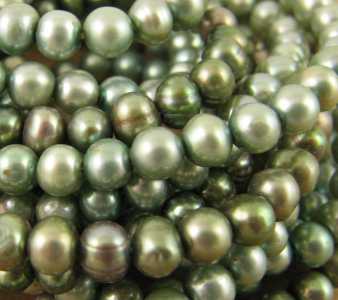 Perla coltivata patatina verde chiaro